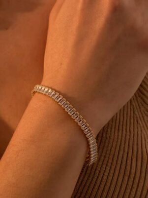 artificial and imitation jewellery